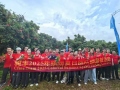 昶豐周末辦公室人員出動， 現(xiàn)摘現(xiàn)吃桂味荔枝， 解鎖夏日團建快樂！